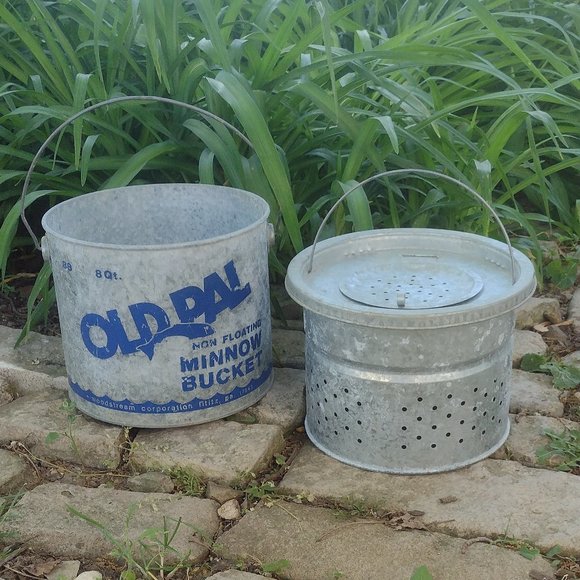 Vintage Minnow Bucket, Old Pal Blue, Galvanized Metal, Fishing Gear, 2 pc. 8 Qt. - Picture 1 of 8